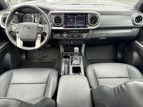Used 2023 Toyota Tacoma Limited image 22
