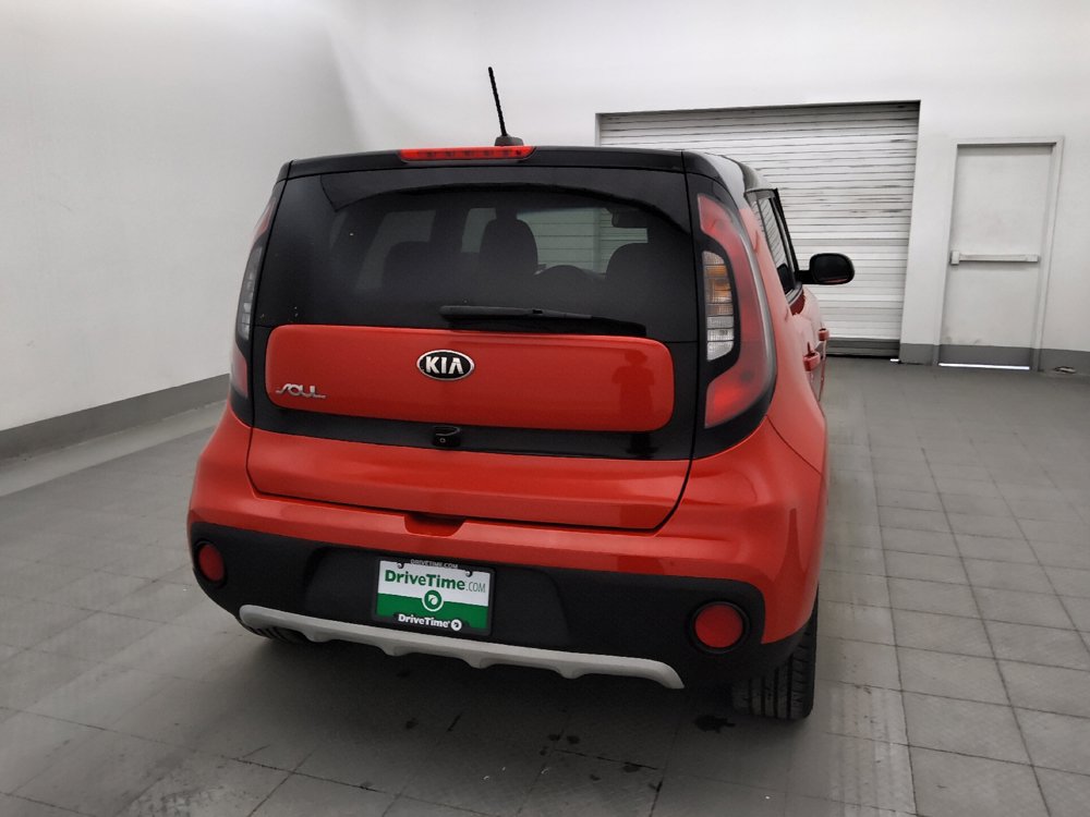 Used 2019 Kia Soul + FWD image 7