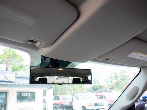 Used 2013 RAM 1500 Express image 22