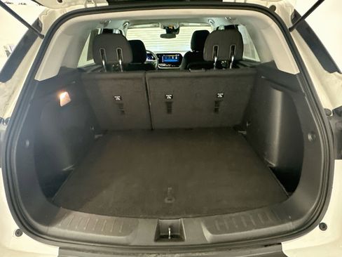 Used 2025 Chevrolet TrailBlazer LT AWD/4WD image 29