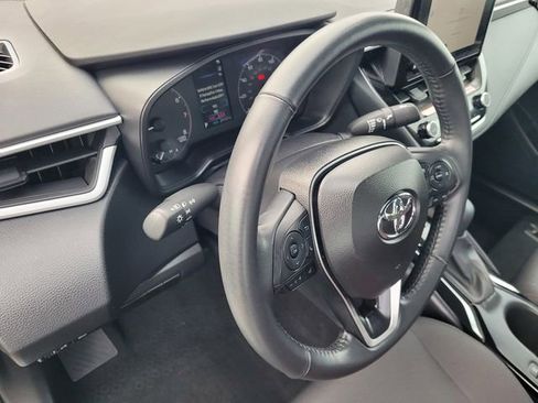 Used 2025 Toyota Corolla SE image 24