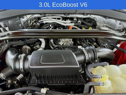 Certified 2020 Ford Explorer Platinum w/ Premium Technology Package AWD/4WD image 24
