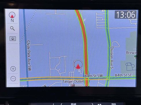 Used 2024 Toyota Sienna XSE image 24