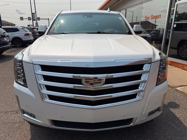 Used 2017 Cadillac Escalade ESV Luxury AWD/4WD image 2