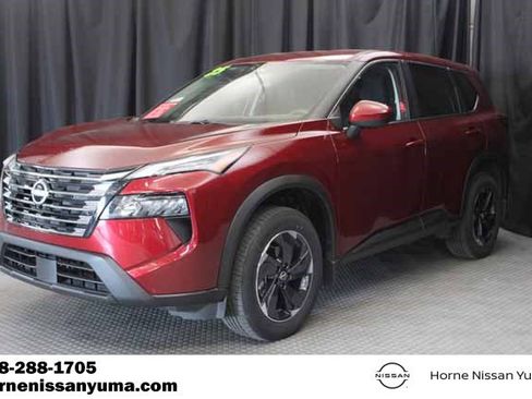 Certified 2025 Nissan Rogue SV image 3