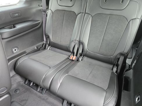 New 2025 Jeep Grand Cherokee L Altitude image 22