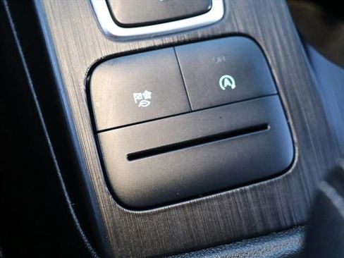 Used 2022 Ford Escape SEL image 28