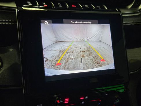 Certified 2022 Jeep Grand Cherokee Altitude image 3