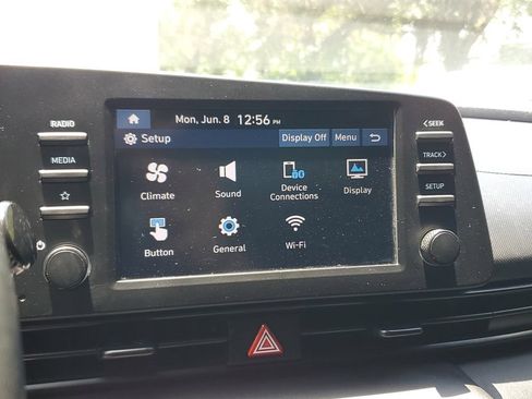 Used 2025 Hyundai Elantra Sport FWD image 26
