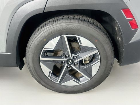 Used 2025 Hyundai Tucson SEL FWD image 11