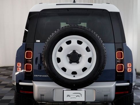 Certified 2025 Land Rover Defender 110 S image 15