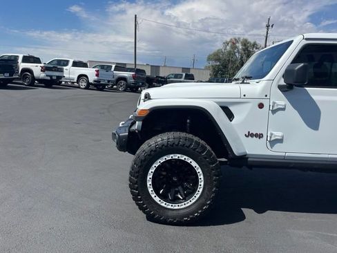 Used 2021 Jeep Gladiator Rubicon AWD/4WD image 5