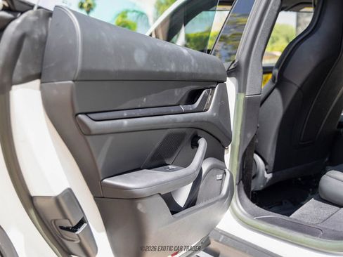 Used 2023 Porsche Taycan RWD image 19