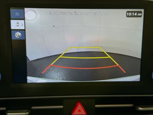 Used 2025 Hyundai Elantra SE FWD image 19