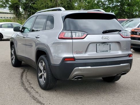 Used 2019 Jeep Cherokee Limited AWD/4WD image 2
