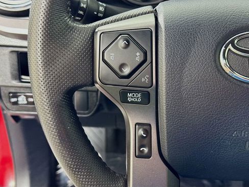 Used 2019 Toyota Tacoma TRD Sport RWD image 17