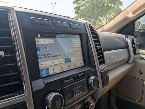 Used 2019 Ford F250 Lariat w/ Chrome Package AWD/4WD image 23