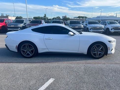 Used 2024 Ford Mustang Coupe RWD image 5