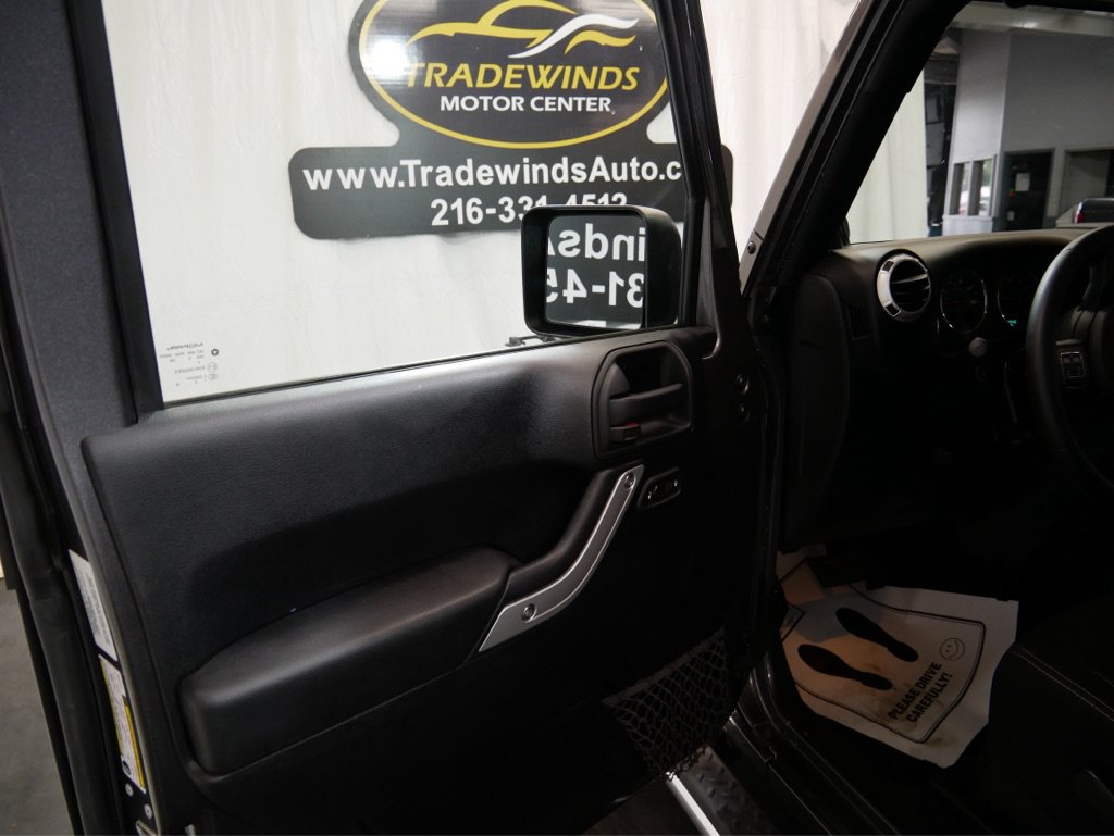 Used 2014 Jeep Wrangler Sahara AWD/4WD image 16