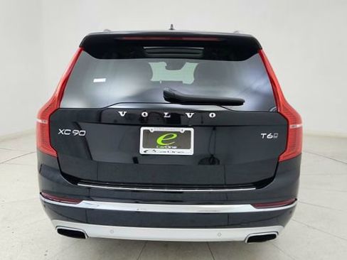 Used 2021 Volvo XC90 T6 Inscription w/ Climate Package image 5