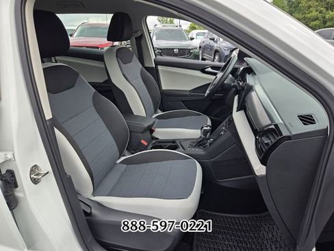 Used 2025 Volkswagen Taos S FWD image 19