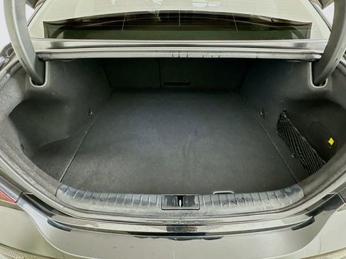 Used 2023 Genesis G70 2.0T w/ Sport Prestige Package image 27