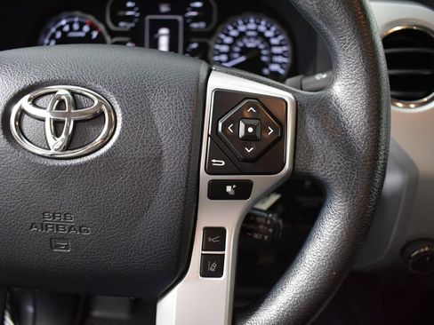 Used 2018 Toyota Tundra SR5 image 27