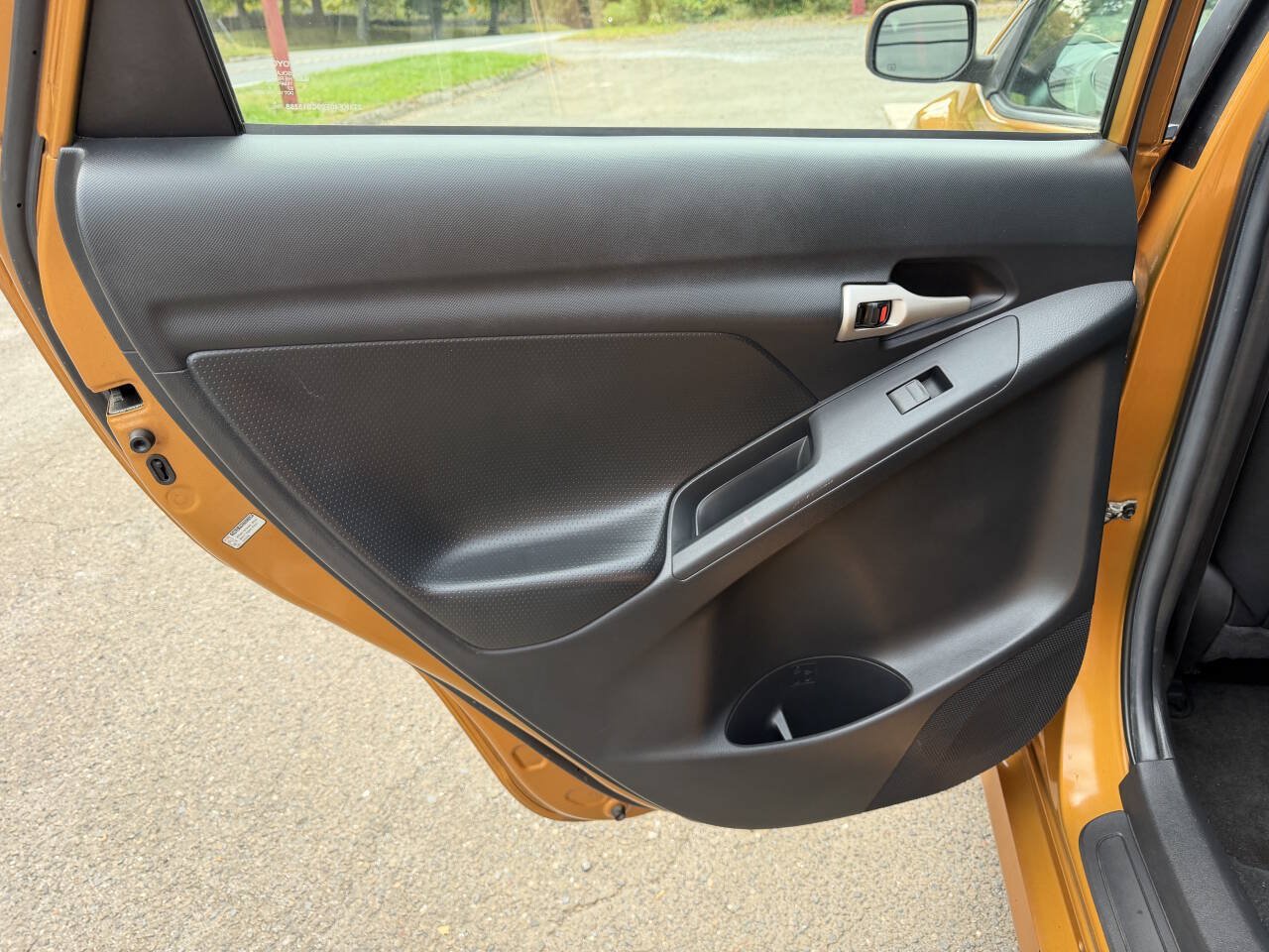 Used 2009 Toyota Matrix S w/ All Weather Guard Pkg FWD image 25