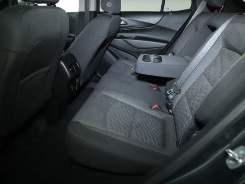 Used 2020 Chevrolet Equinox LT w/ Driver Convenience Package image 14