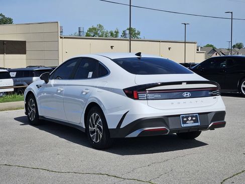 New 2026 Hyundai Sonata Blue FWD image 5