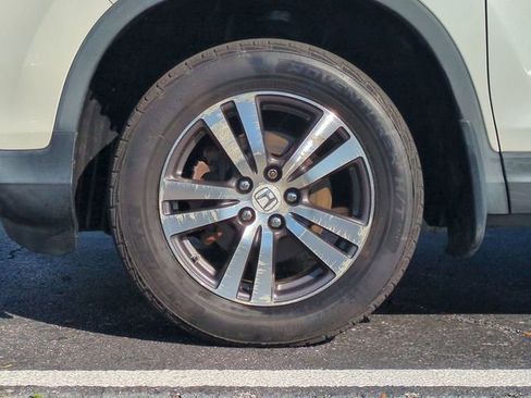 Used 2017 Honda Ridgeline RTS image 29