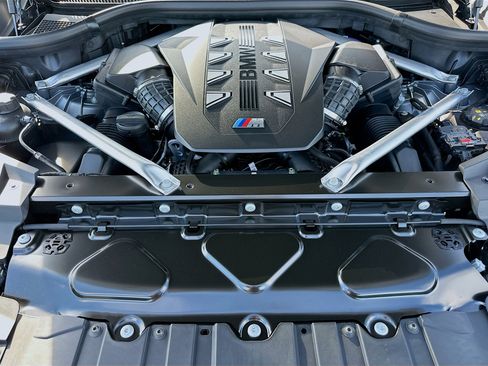 New 2026 BMW X5 M60i w/ Executive Package image 25