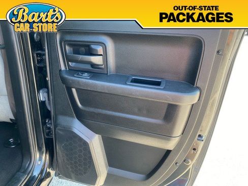 Used 2016 RAM 1500 Express AWD/4WD image 9