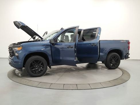 Used 2024 Chevrolet Silverado 1500 Custom AWD/4WD image 12