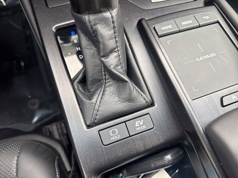 Used 2022 Lexus ES 300h image 25