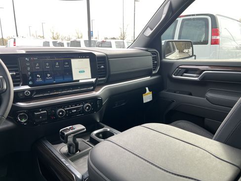 New 2026 Chevrolet Silverado 1500 LT w/ LPO, Dark Essentials Package image 24