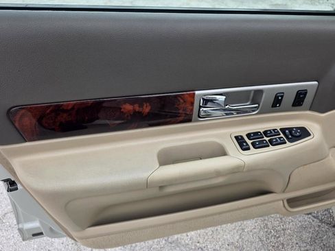 Used 2006 Lincoln LS image 8
