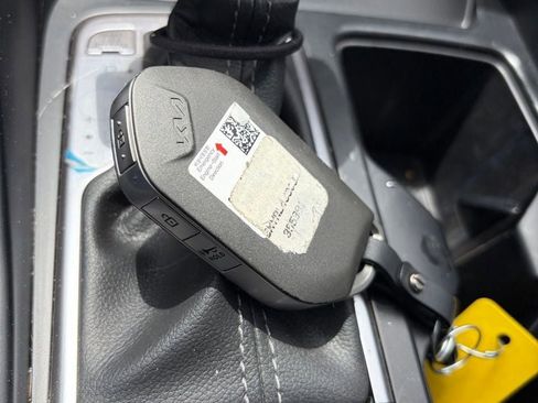 Used 2025 Kia Sorento S w/ Panoramic Sunroof Package FWD image 14