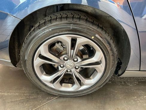 Used 2023 Honda Accord EX image 9