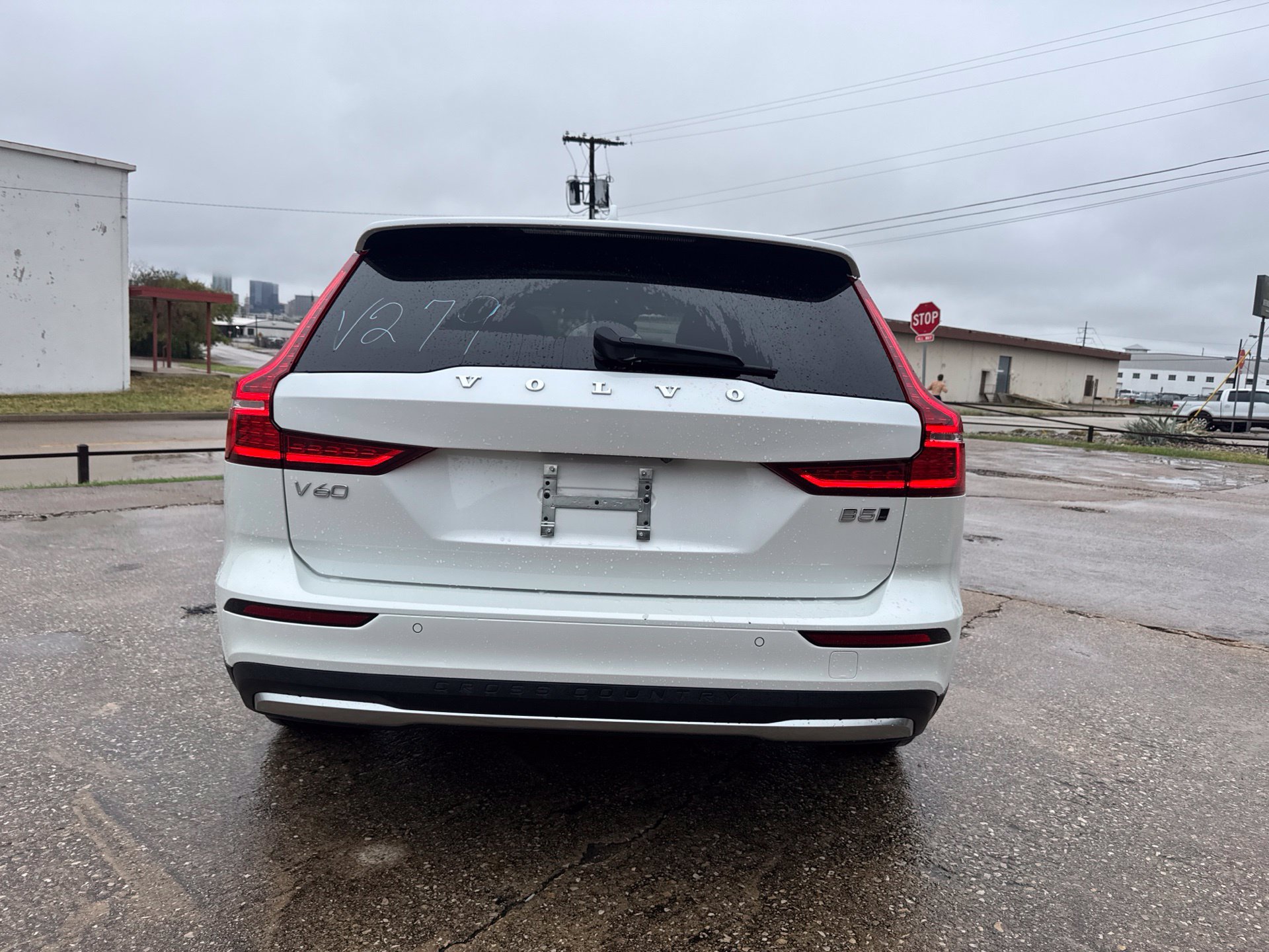 Used 2025 Volvo V60 B5 Cross Country Plus AWD/4WD image 6