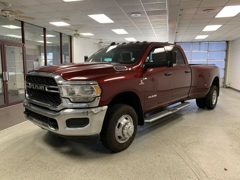Used 2021 RAM 3500 Tradesman w/ Chrome Appearance Group AWD/4WD image 3