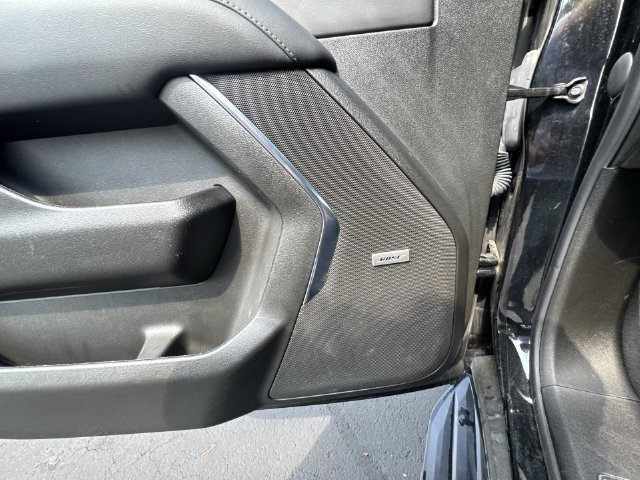 Used 2023 Chevrolet Tahoe LT AWD/4WD image 25