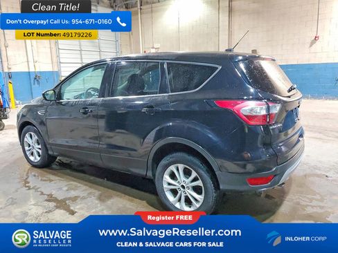 Used 2017 Ford Escape SE FWD image 3