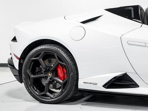 Used 2023 Lamborghini Huracan EVO RWD image 52
