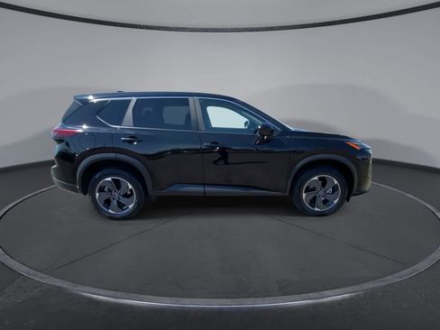 Used 2024 Nissan Rogue SV AWD/4WD image 9