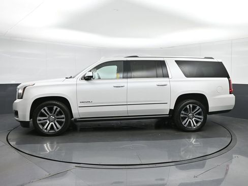 Used 2019 GMC Yukon XL Denali w/ Denali Ultimate Package AWD/4WD image 4