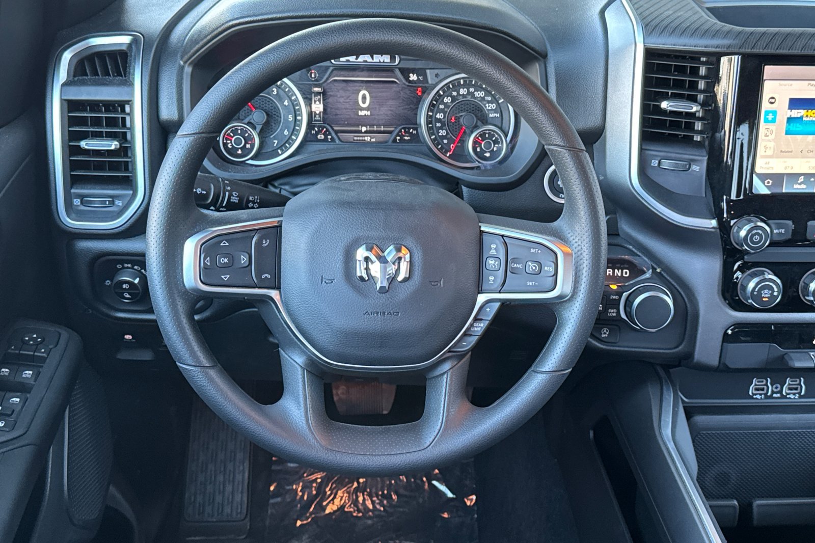 New 2026 RAM 1500 Express AWD/4WD image 13