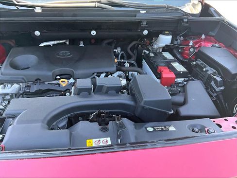 Used 2024 Toyota RAV4 XLE w/ Convenience Package image 30