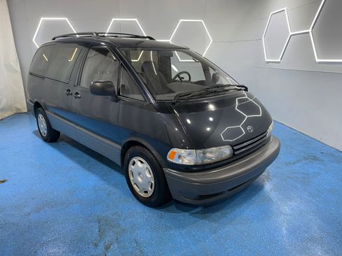 Used 1995 Toyota Previa DX image 60