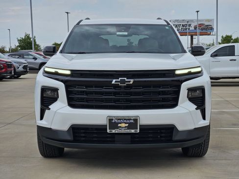 New 2027 Chevrolet Traverse LT w/ Midnight/Sport Edition FWD image 6